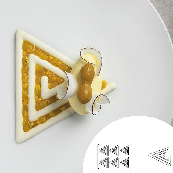 Molde em silicone em formato de espiral triangular 40x30 cm com 6 cavidades (1 unidade)