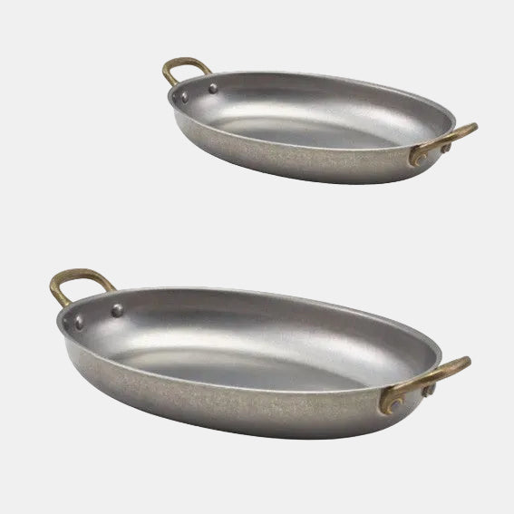 Caçarola oval em aço inoxidável fosco com pega em latão vintage. Vários tamanhos (6 unidades)