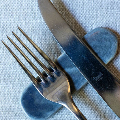 Handmade white stoneware cutlery rest 11x2.5x1.5 cm (6 units)
