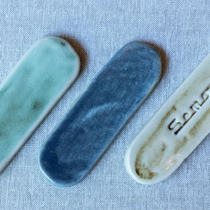Handmade white stoneware cutlery rest 11x2.5x1.5 cm (6 units)
