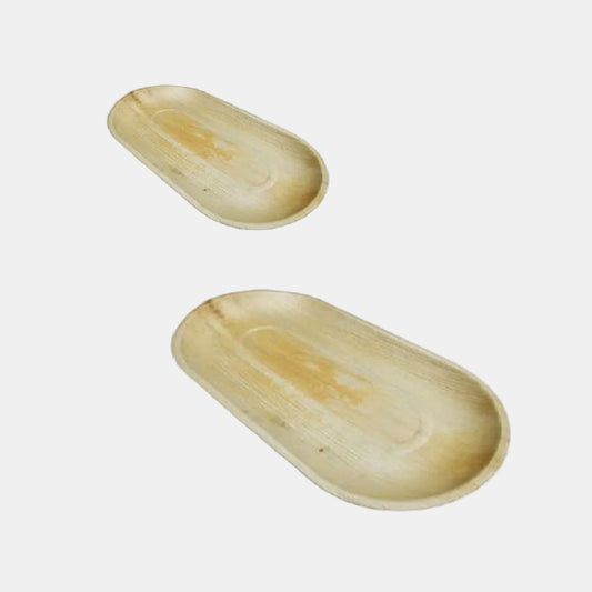 Tabuleiro oval em folha de palmeira 55,5x30 cm (50 unidades)