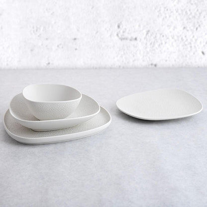 Bol cuadrado irregular porcelana Fosil. 14 x 14 x 6.8 cm. Varios colores - 9 Uds.