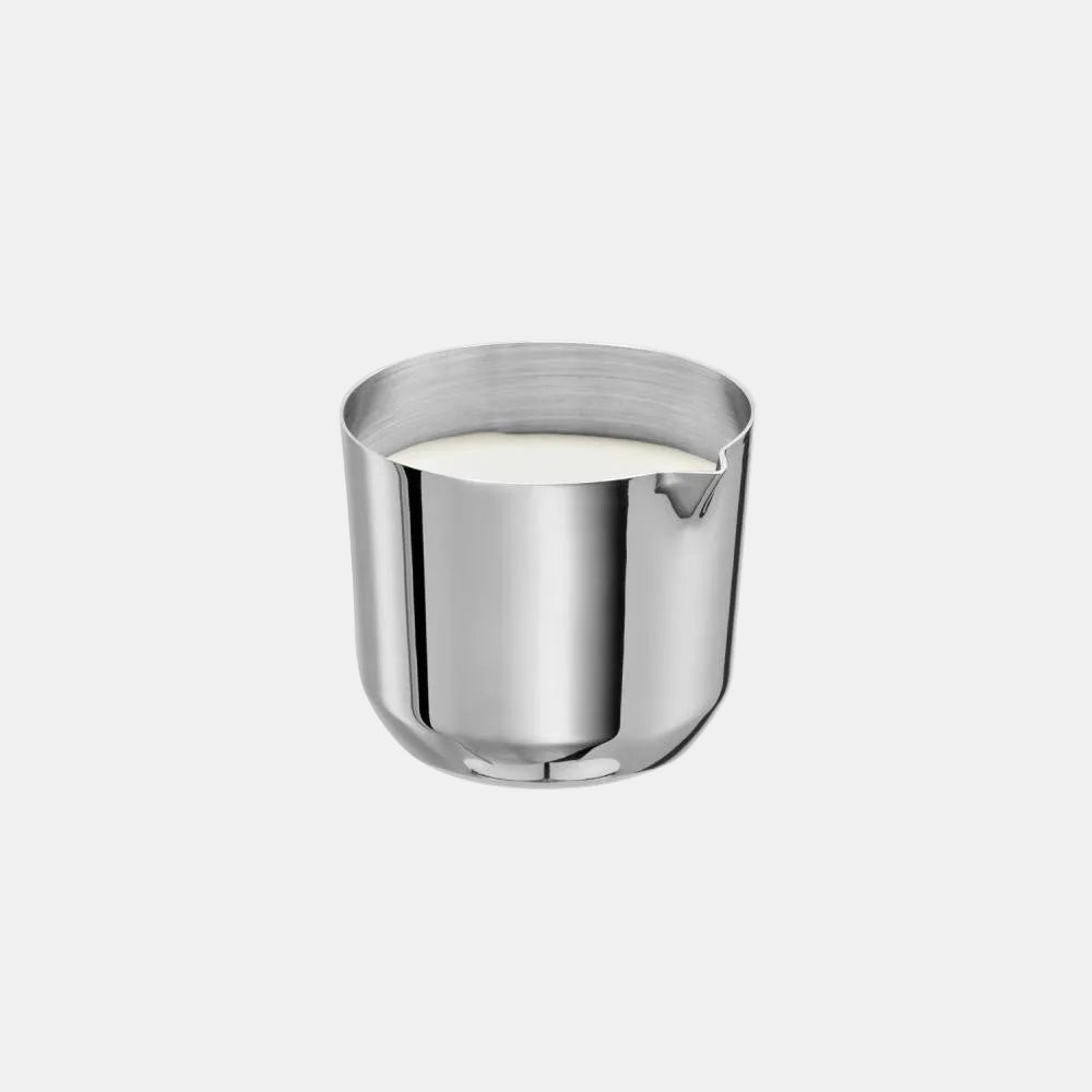 Set of 4 stainless steel sauce containers with pourer, ø4.5 x H4 cm. 30 ml.
