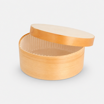 Caja de madera horneable con tapa y papel de cocción. ø8 x 4.2 cm. 100 ml - 120 Uds.
